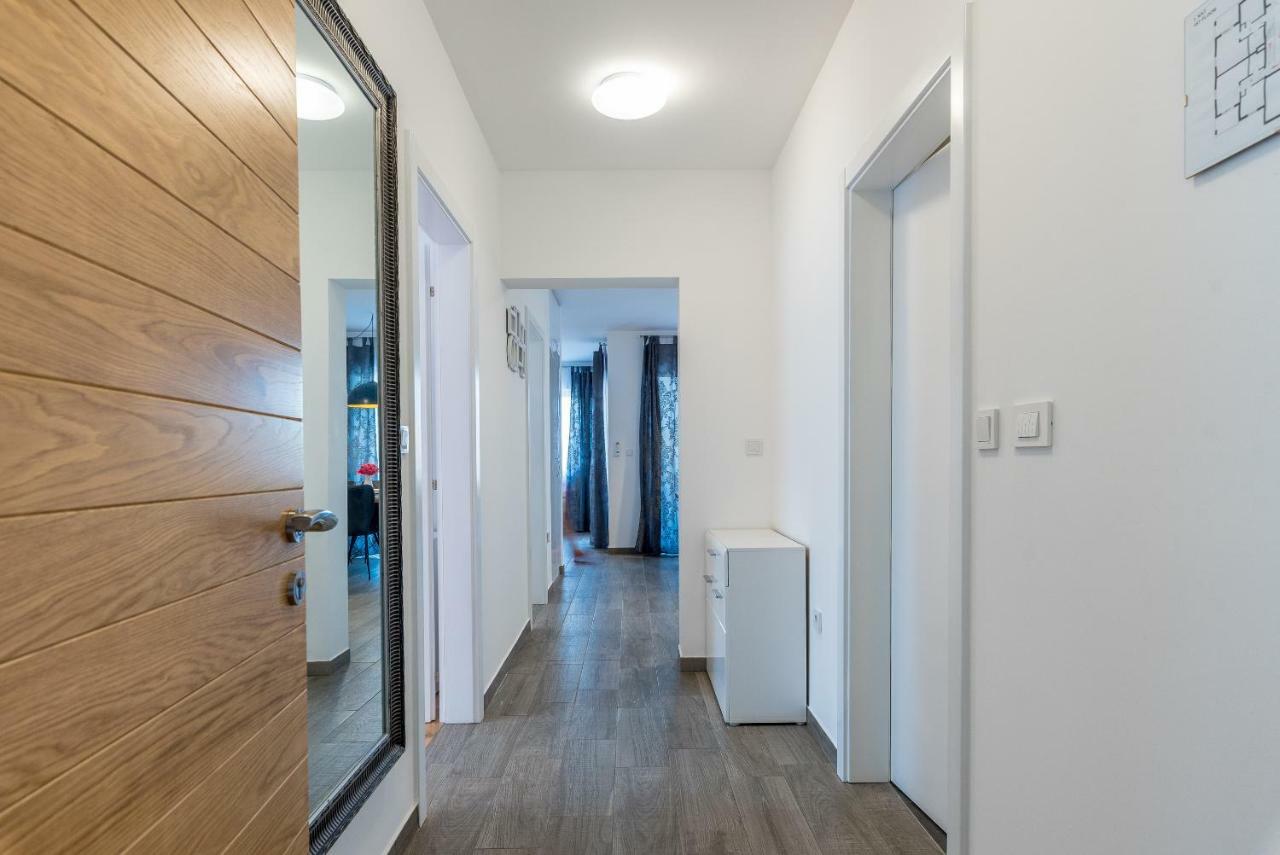 Villa Anja 1st floor Peroj Exteriör bild