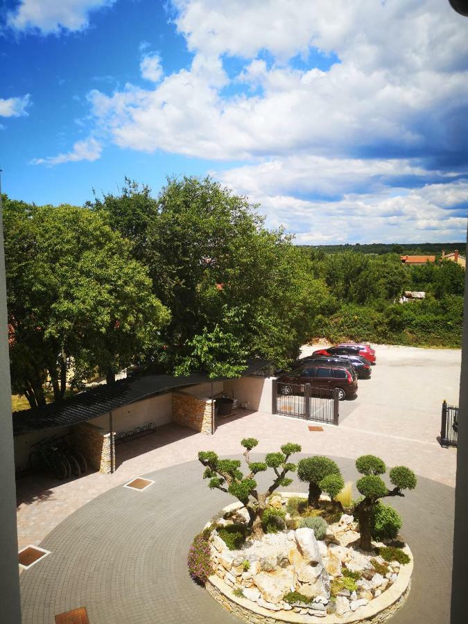 Villa Anja 1st floor Peroj Exteriör bild