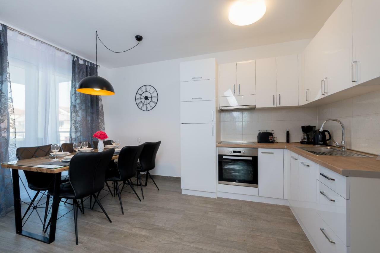 Villa Anja 1st floor Peroj Exteriör bild